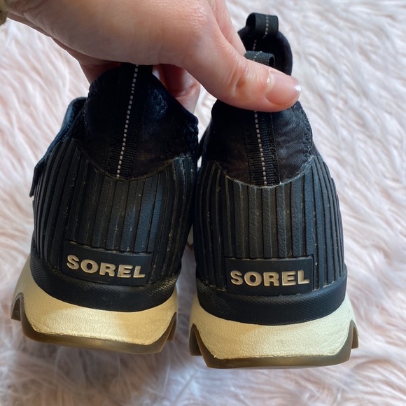 SOLD! SOREL Kinetic Sneak Black Slip on Sneakers sz 6.5 - Picture 5 of 8